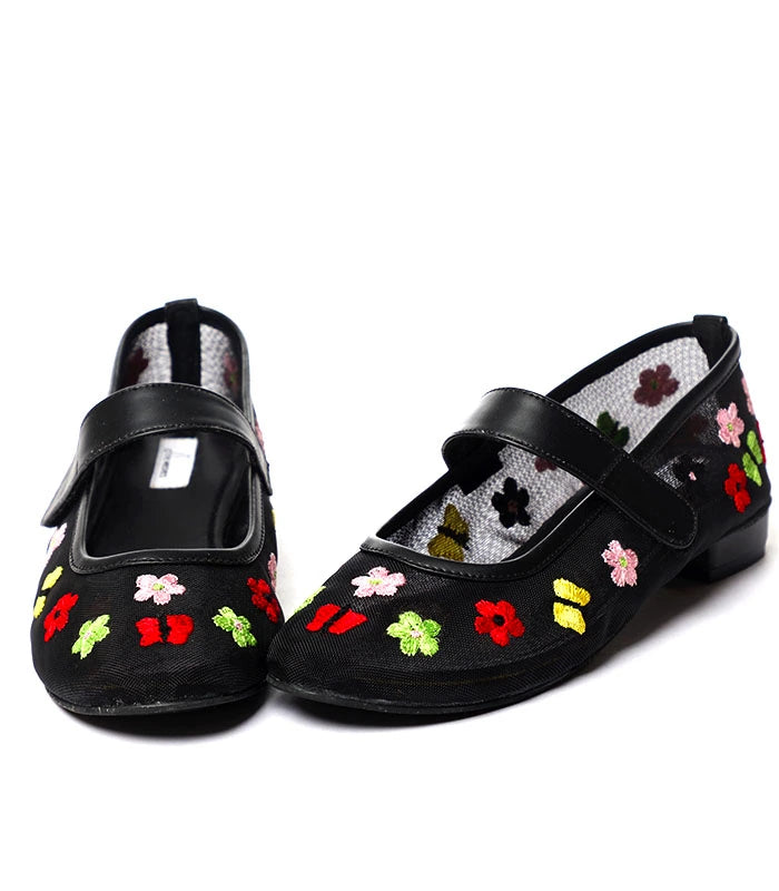 Becoming - Mesh Cushioned Shoes - Black