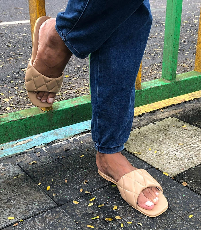 Cocoon Wide Cushioned Strap Sliders