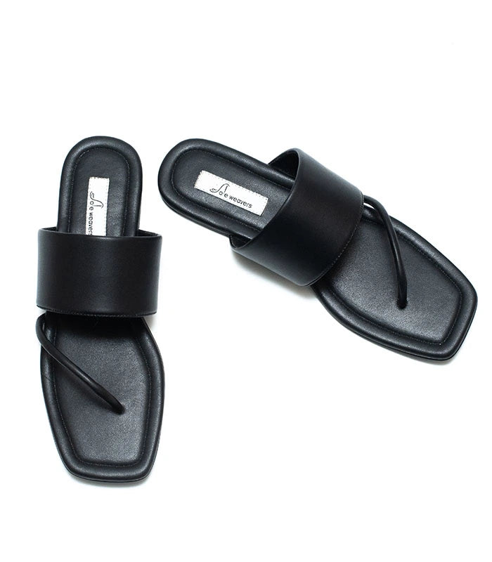 Dash Wide-Toe Flats for Broad Feet