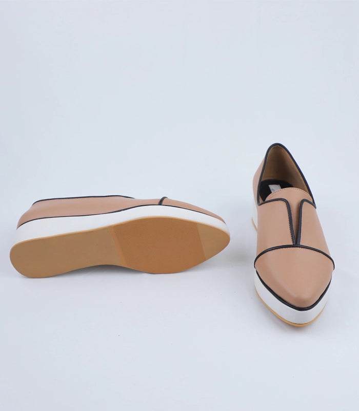 Femme Closed Shoes With Platform Heel