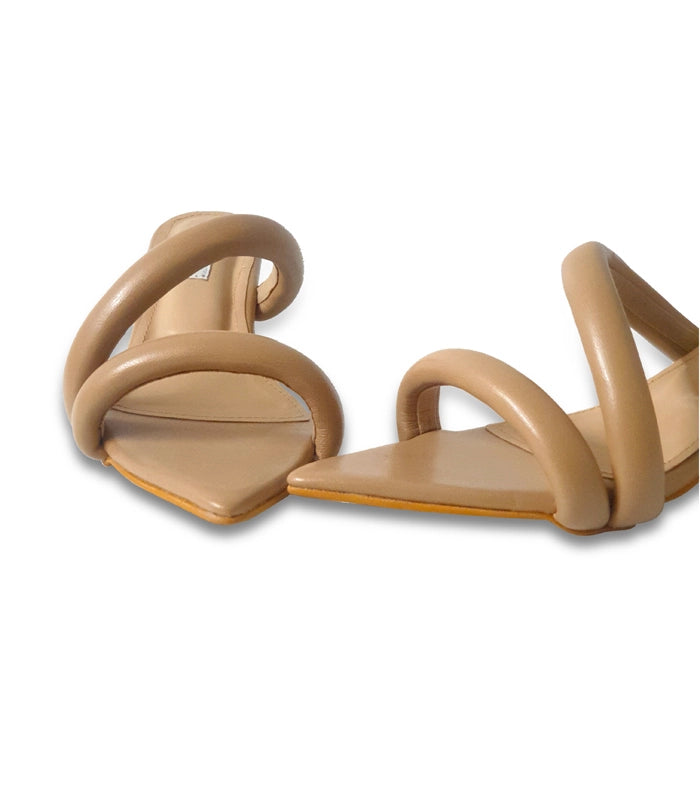 Cassandra Kitten Heels