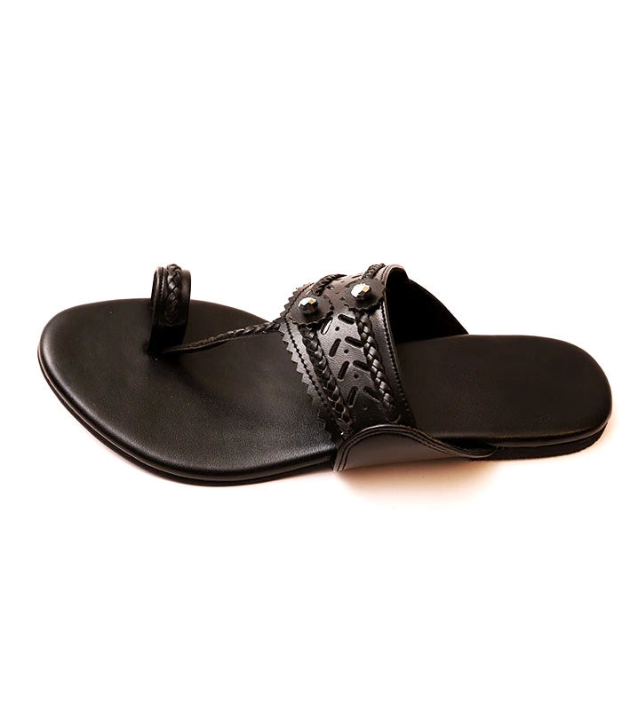 Saaj Kolhapuri Flats Black