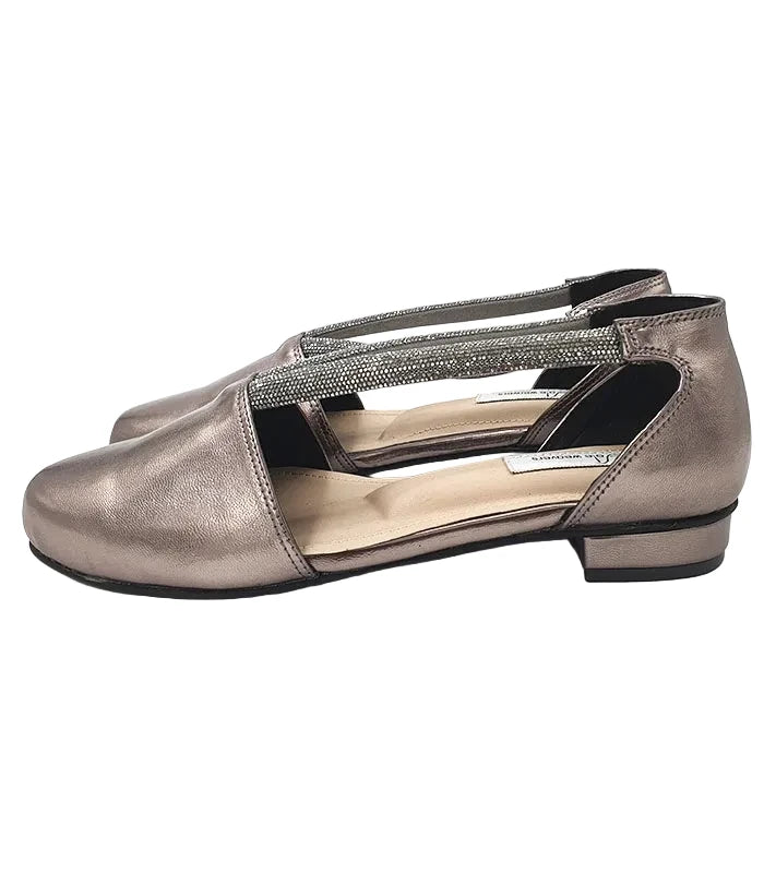 Taara Diamond Lace Embellished Metallic Mules