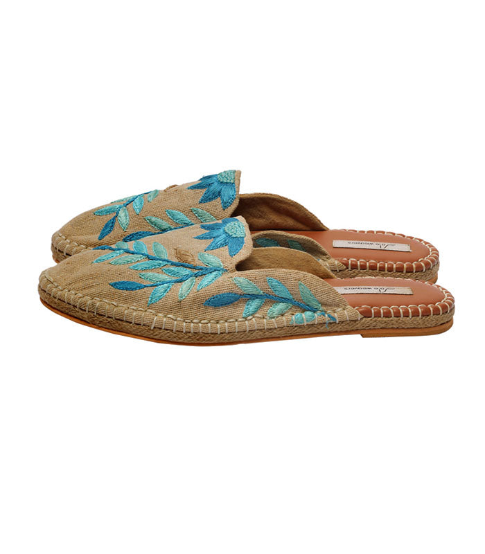 Taru Hand-Embroidered Cushioned Mule