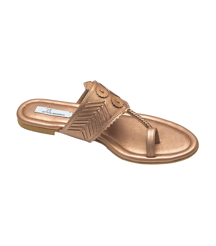 Saaj Kolhapuri Metallic Flats